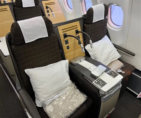 review swiss air business class|Review: SWISS Business Class Airbus A330 (YUL.